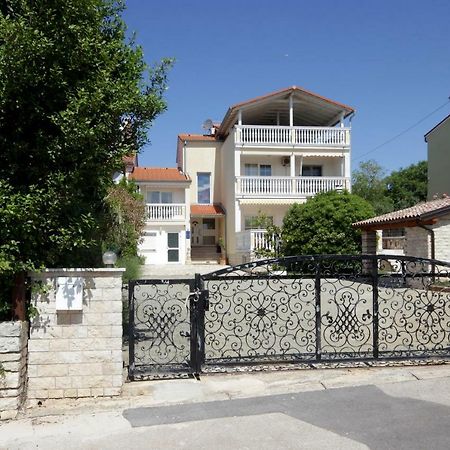 Apartments Domic Banjole Εξωτερικό φωτογραφία